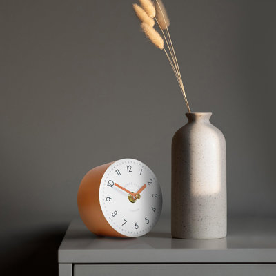 Analogue Resin Quartz Movement / Crystal Tabletop Clock