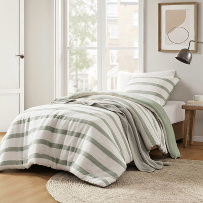 Édredon 2 pièces pour lit simple / simple TG avec finition en seersucker subtil, confort toutes saisons et lavable à la machine, rayures sauge à 2 taies décoratives, toutes couches, entretien,