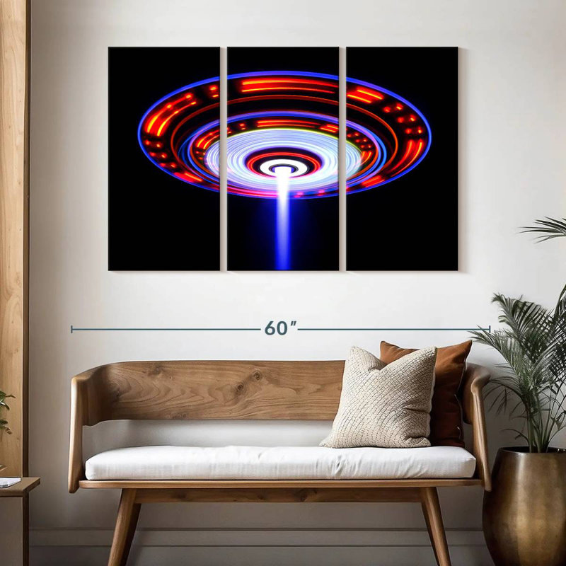 Lumières Kelan UFO, H 32 po x l 50 po