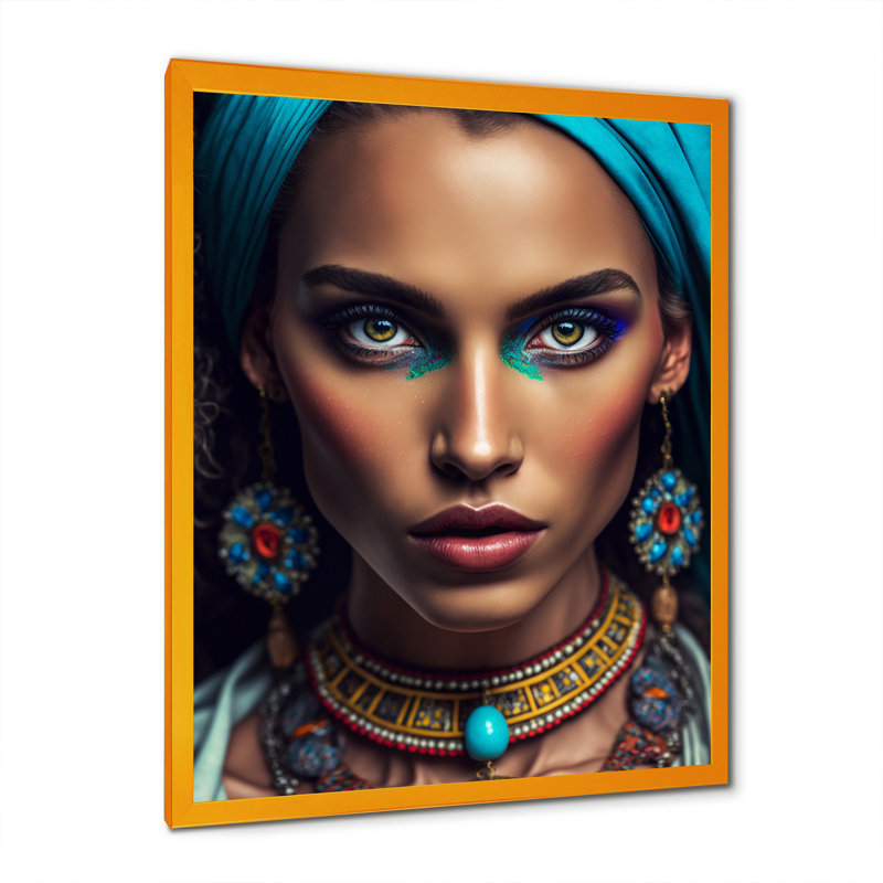 «Yesena Bohemian Woman with Blue Headband II», reproduction sur toile, H 32 po x l 16 po x P 1 po, Encadrement doré