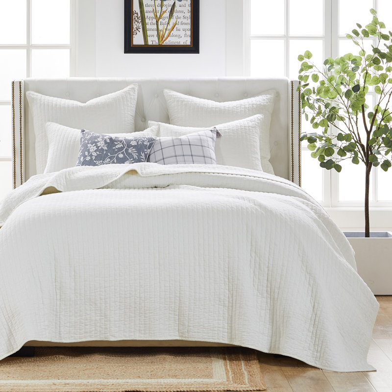 Antique White Twin Cotton Reversible Quilt Set