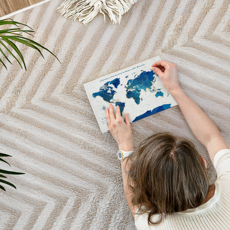 Carte du monde personnalisée «A Journey V Pin», H 8 po x l 12 po, Oui