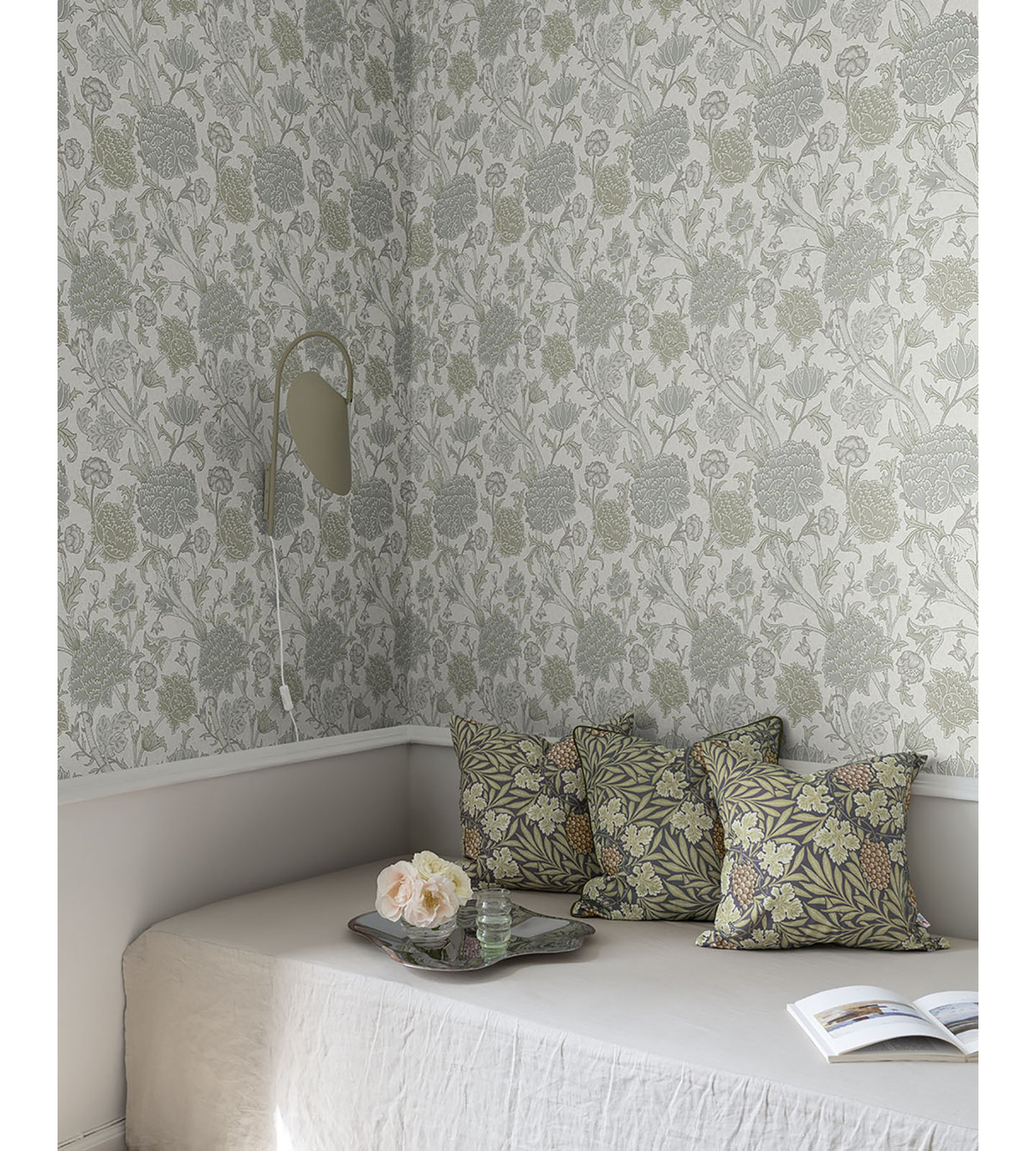 Floral Wallpaper, Light Green