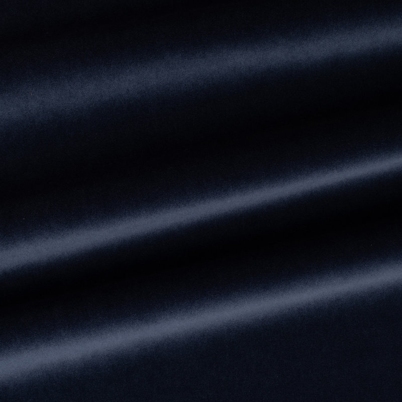 Banks Velvet, Uniform