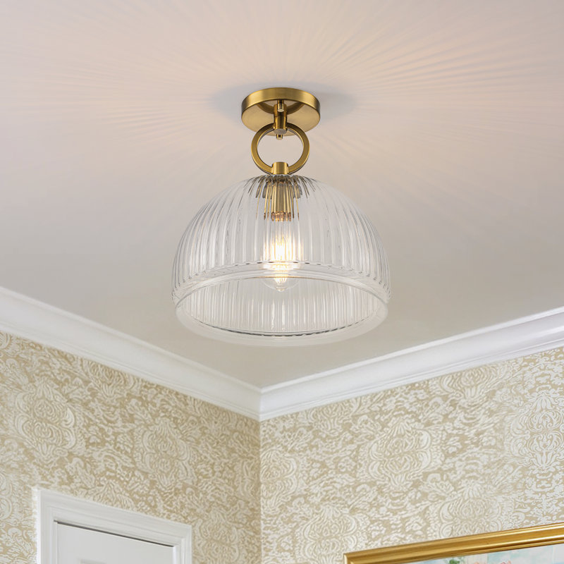 Plafonnier semi-encastré à une lumière, style moderne du milieu du siècle, avec abat-jour en verre transparent cannelé.
