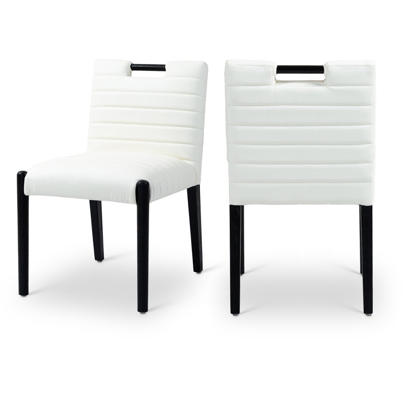 Chaise d'appoint en cuir Aimee, Crème végétalien en cuir, Noir