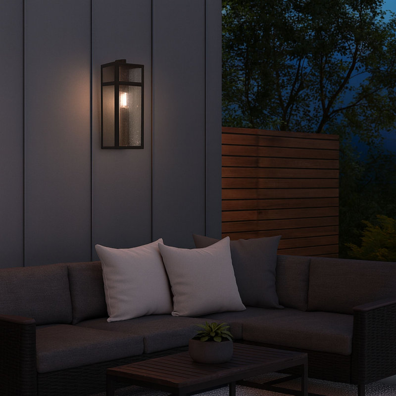 Applique murale d'extérieur 1 lumière Oxburgh Plug & Play de style transitionnel et moderne - 15,78 pouces de hauteur et 6,08 pouces de largeur