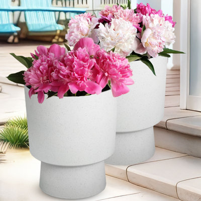 Pots à fleurs 16,75 po Modern Urn