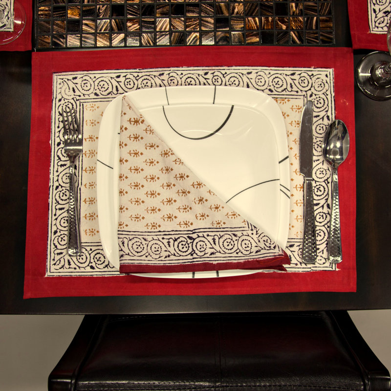 19" Set of Four Cotton Napkins