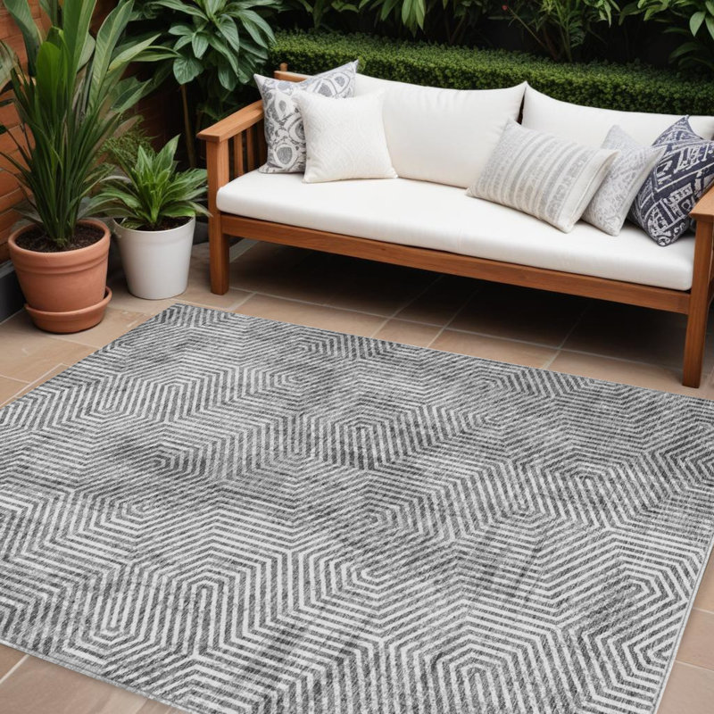Tapis intérieur / extérieur géométrique lavable argenté et gris 10 pi x 14 pi HomeRoots