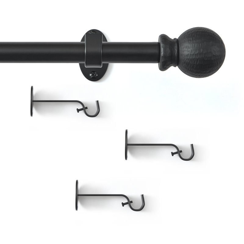 Tringle à rideaux réglable en fer forgé rustique Gwyn, avec embouts boule martelés, Fer forgé, 32" W x 78" L