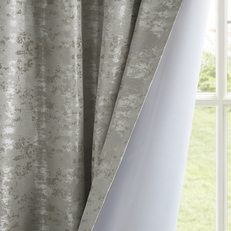 Cassius Damask Total Blackout Thermal Single Curtain Panel, 50" W x 108" L, Grey/Silver