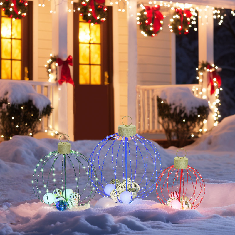 Décoration de Noël lumineuse pour l'extérieur Gutierrez, 3 lumières ornementales à DEL avec petites boules en plastique