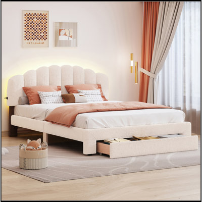 Grand lit plateforme tapissier Teddy