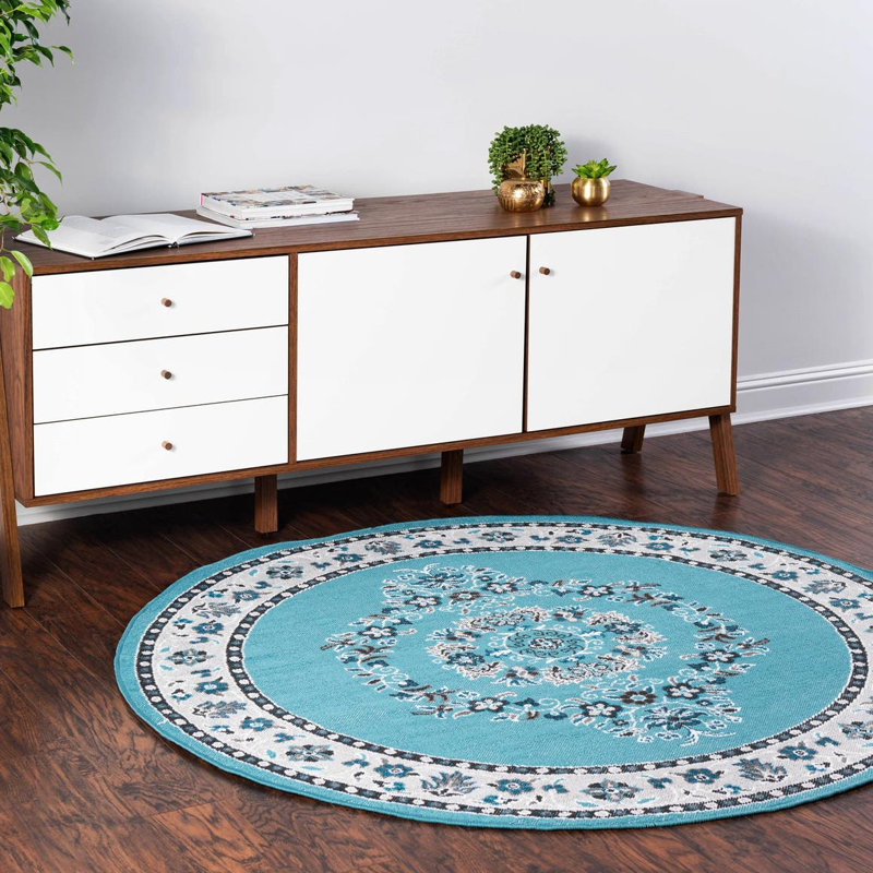 Oriental Indoor Rug, Round 5'3"