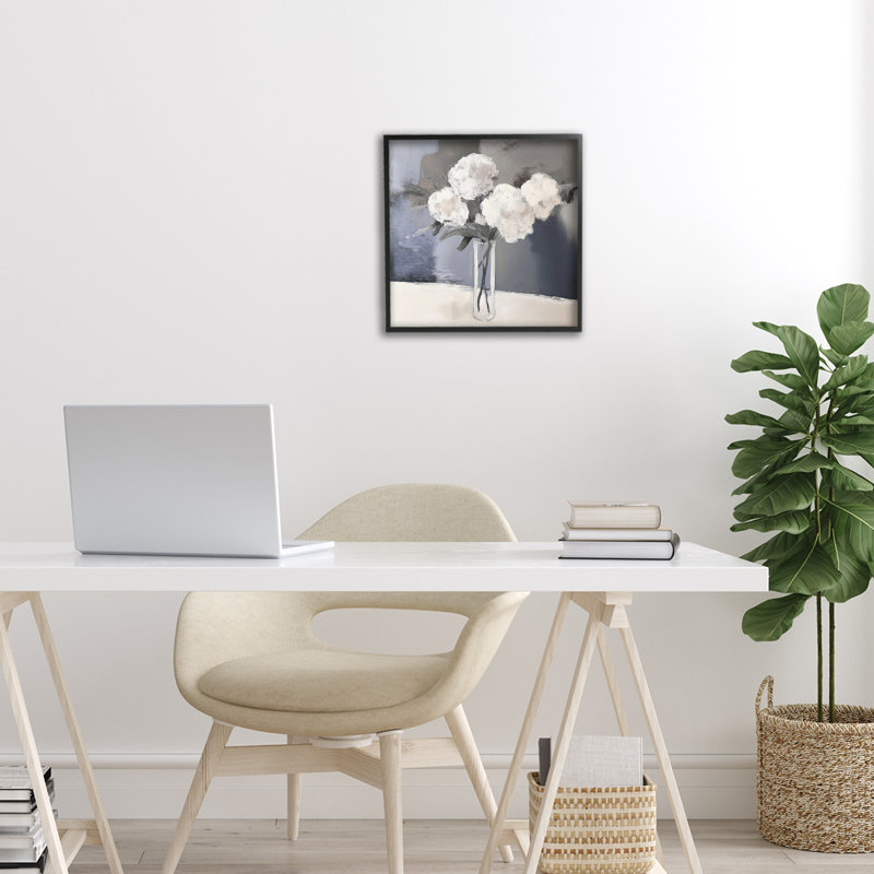 «Gentle Petals», estampe numérique, conception de Mona Grace, Giclée encadrée noir minuit, H 12 po x l 12 po