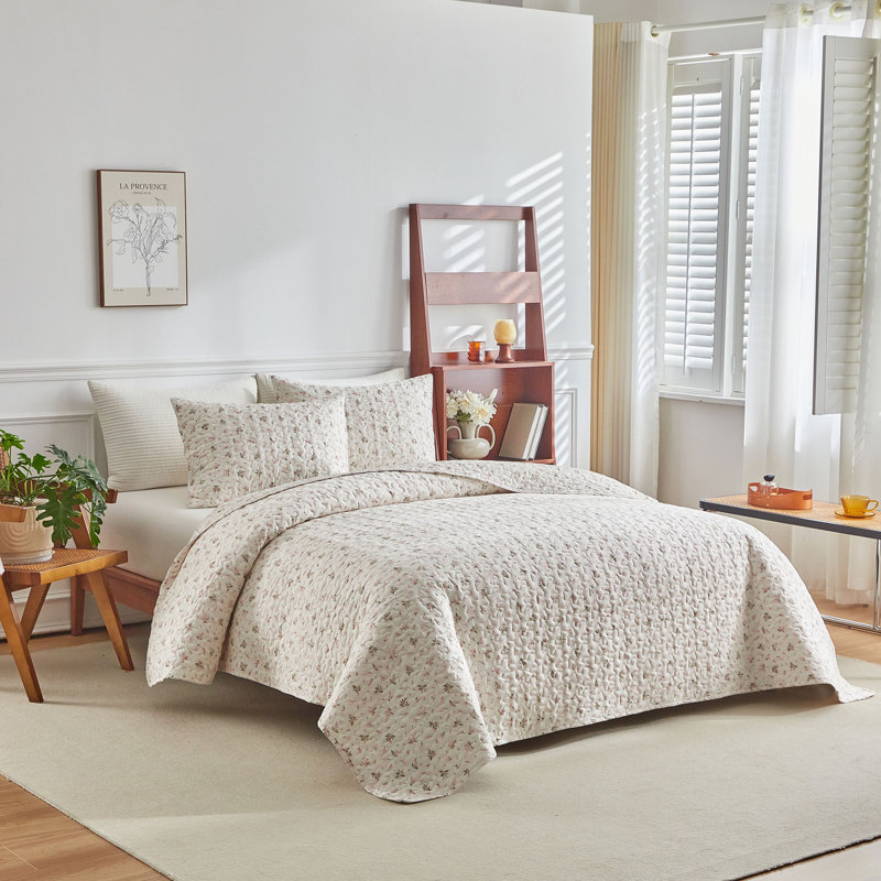 3 Piece  All Season Cottagecore Microfiber Quilt Set, King Quilt + 2 King Shams, Beige Floral