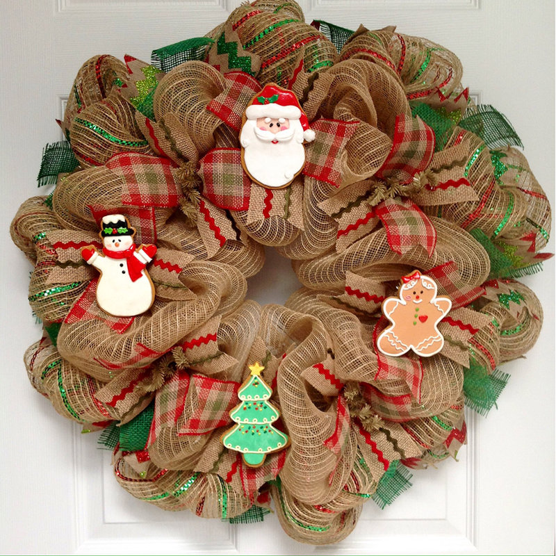 Couronne de Noël avec biscuits au pain d'épices