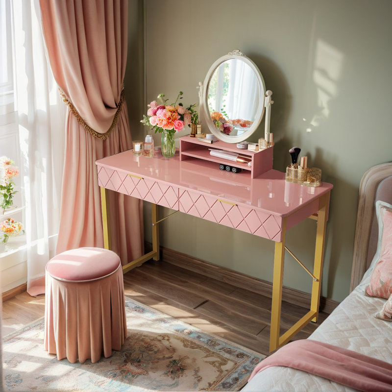 Karlskrona 39.4"W Computer Desk with Drawers, Pink