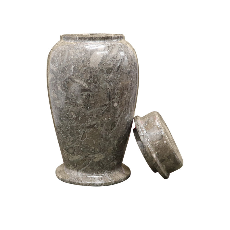 Urne décorative en marbre, enfants et petits animaux, H 9 po x l 5,25 po x P 5,25 po, Gris