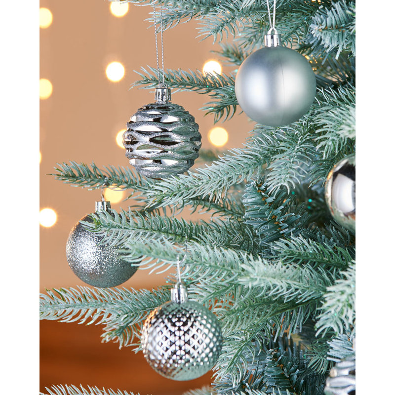 17.018 cm Trees & Wreaths Bauble, Silver