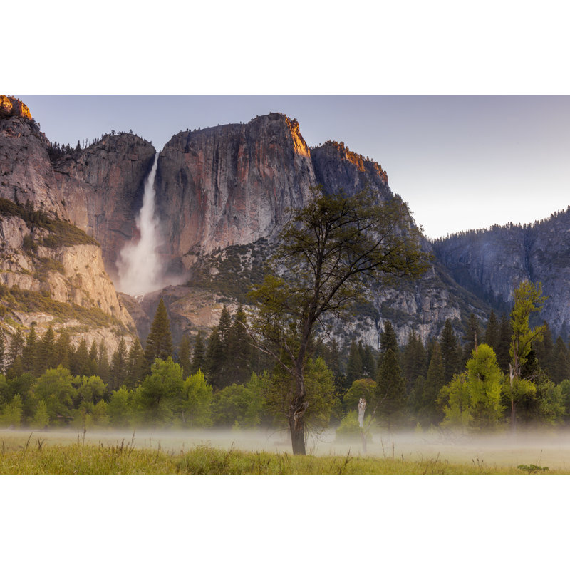 Yosemite Falls - Photographie sur toile tendue, H 20 po x l 30 po