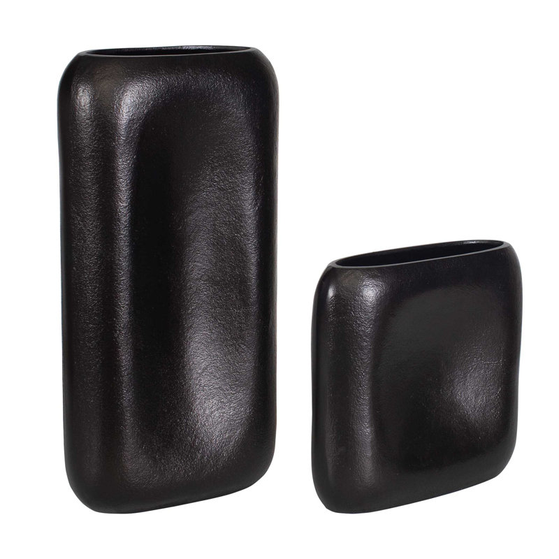 Vases brun foncé anodiques Uttermost