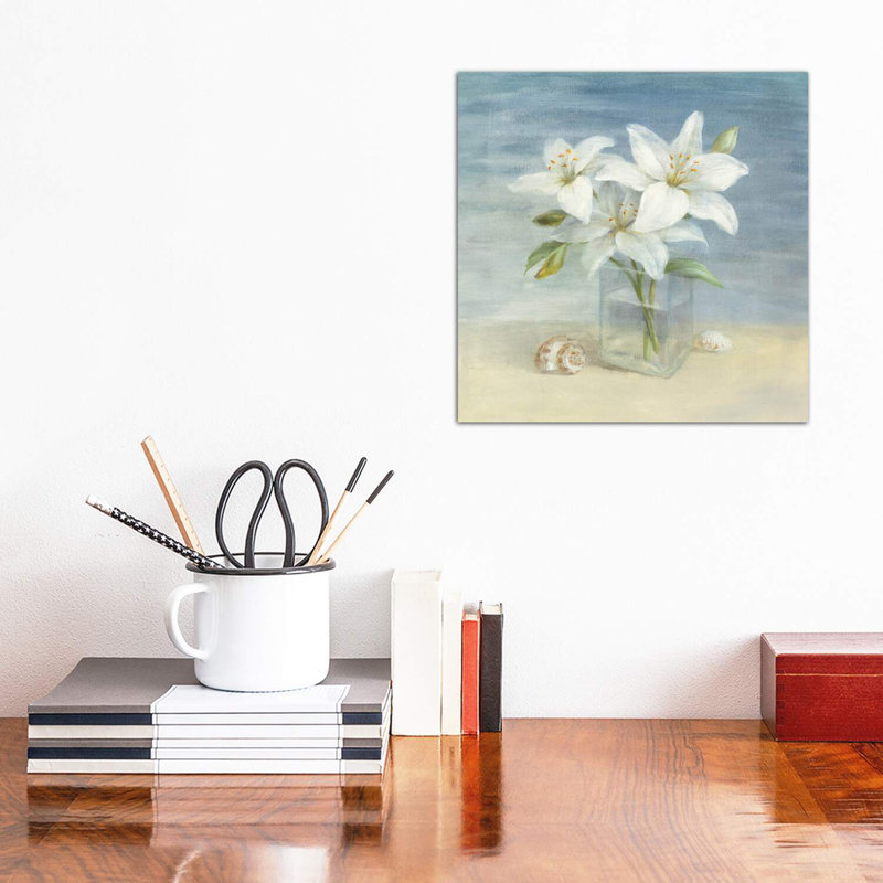 Lilies and Shells par Danhui Nai - reproduction d'art, H 12 po x l 12 po x P 0,75 po, Toile tendue
