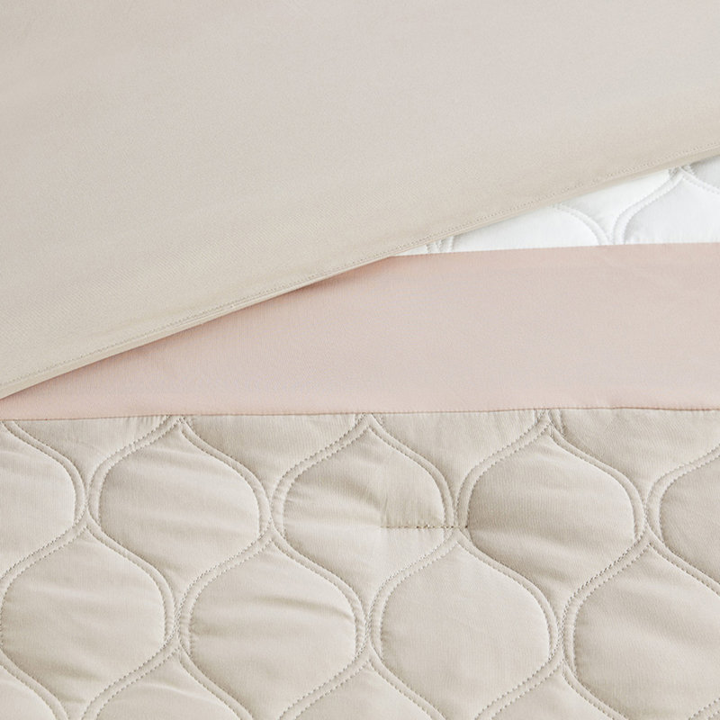 Édredon pour grand lit 8 pièces - imprimé rosé avec détails, rembourrage, couvre-lit, taies décoratives, coussins décoratifs européens, ensemble de courtepointe lavable à la machine sans souci