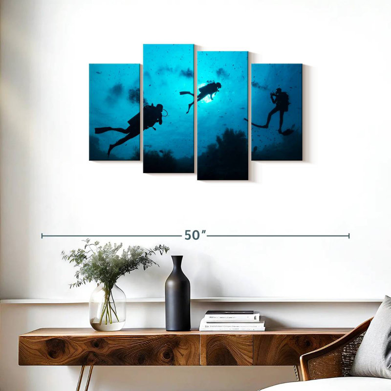 Sireci Scuba Divers, 22" H x 36" W