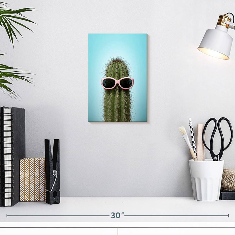 Cactus Harnek avec lunettes de soleil, H 12 po x l 8 po