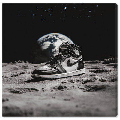 Moon Kicks, toile par Art Remedy