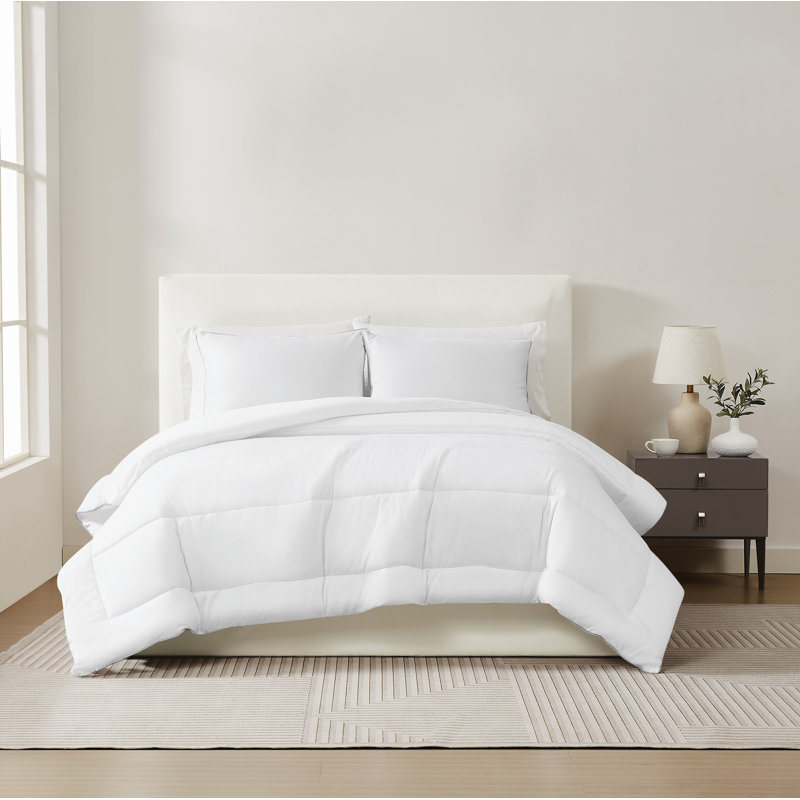 Christian Siriano NY Cotton Sateen 2 Piece Comforter Set, White, Queen Comforter + 2 Standard Shams
