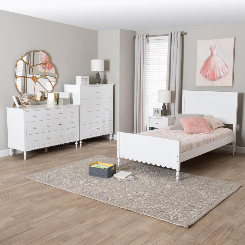 Ensemble de chambre à coucher 4 pièces avec bords festonnés Baxton Studio Roni, Simple