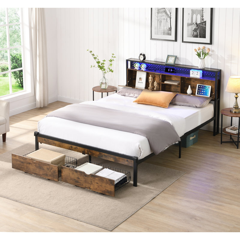 Base de lit plateforme en métal avec tête de lit en bois et lumières DEL, Très grand