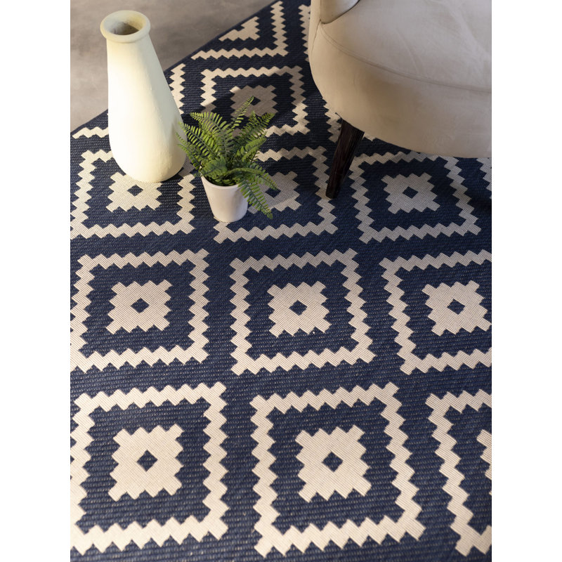 Braco Indoor / Outdoor Rug, Rectangle 7'10" x 10'