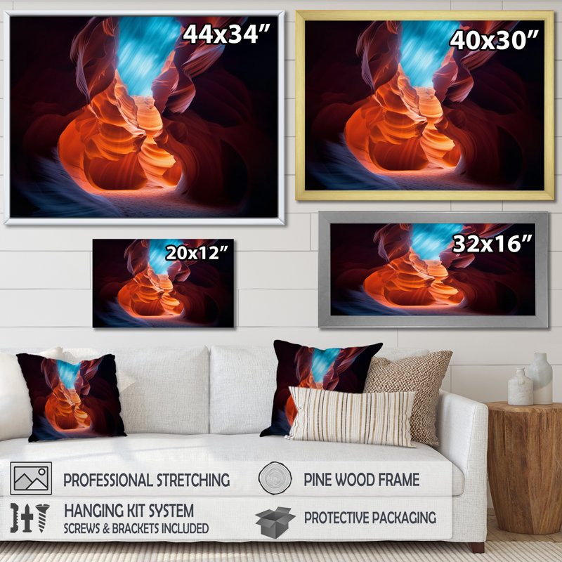 «Upper Antelope Canyon III», reproduction sur toile, H 16 po x l 32 po x P 1 po, Cadre simple argenté