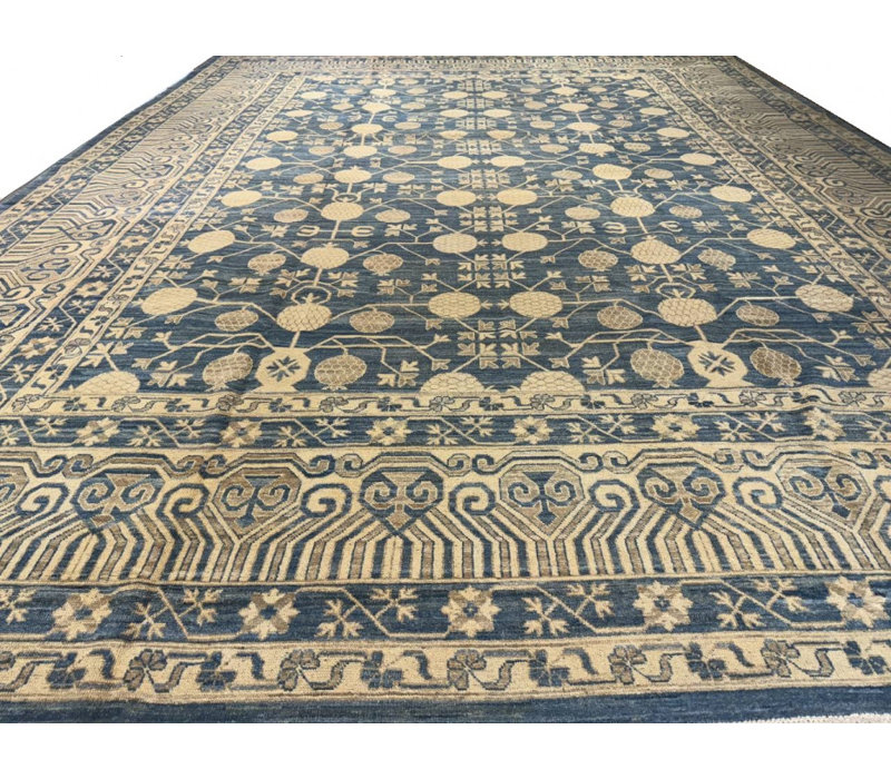 Tapis unique en laine gris 13 pi x 16 pi 7 po Cearbhall