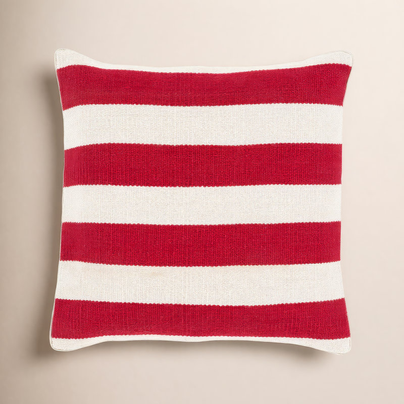 Coussin Brady, Rouge, Polyester, 22 po x 22 po