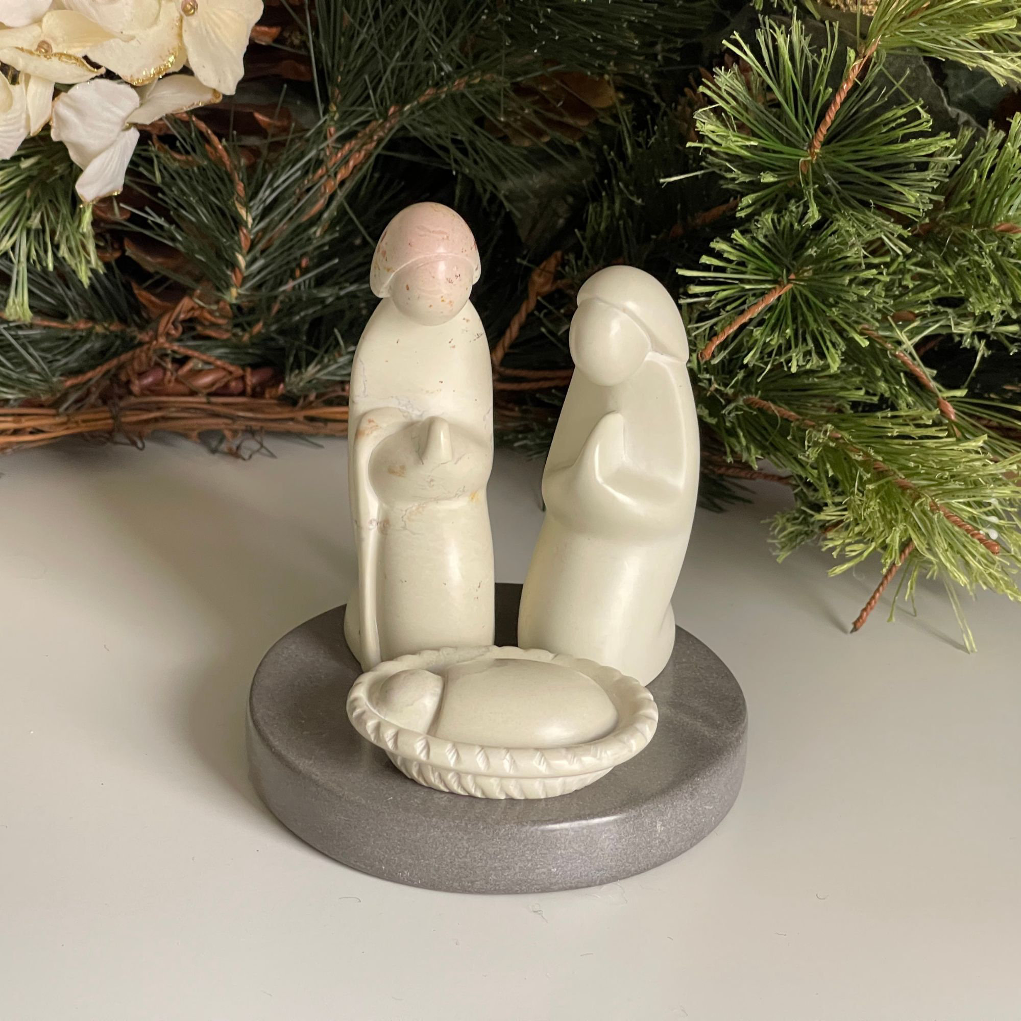 https://assets.wfcdn.com/im/60116233/compr-r85/2520/252093651/soapstone-creche-kenya-nativity-set-with-base.jpg