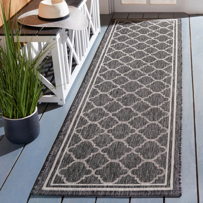 Akaylia Performance Geometric Indoor/Outdoor Area Rug