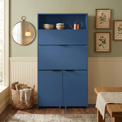 Armoire de cuisine compacte de 69 po de hauteur, buffet en panneau de fibres à densité moyenne de qualité P2 avec huche et poste de travail pliable, armoire de rangement multifonctionnelle avec tablette réglable et prise de courant pour la salle à manger et le salon