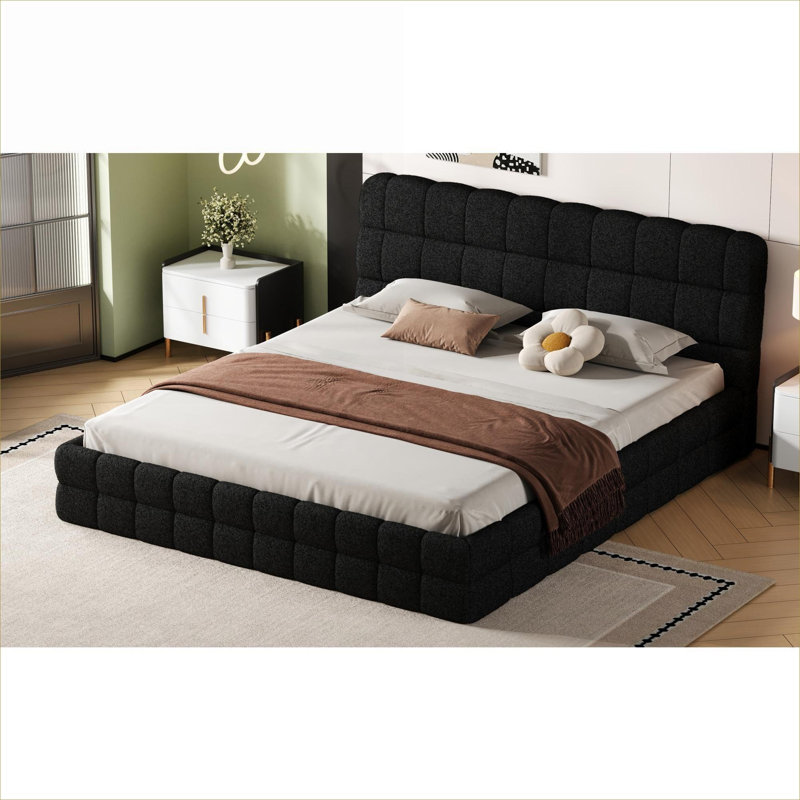 Lit plateforme tapissier très grand à silhouette moderne et minimaliste noir mat sans sommier