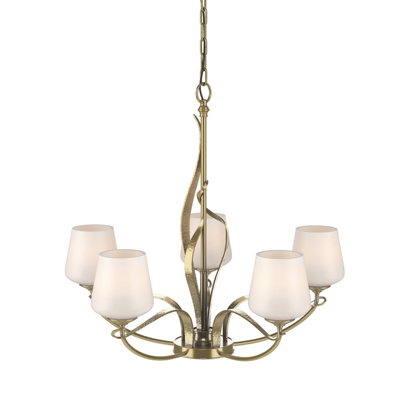 Lustre classique / traditionnel à 5 lumières de style bougie Flora, Opale, Laiton moderne