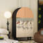 Armoire arquée avec tablettes et portes