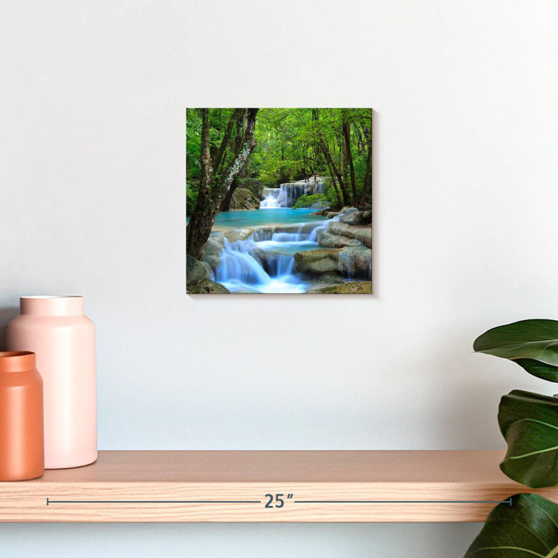 Kerrick, cascades d'Erawan, H 10 po x l 10 po