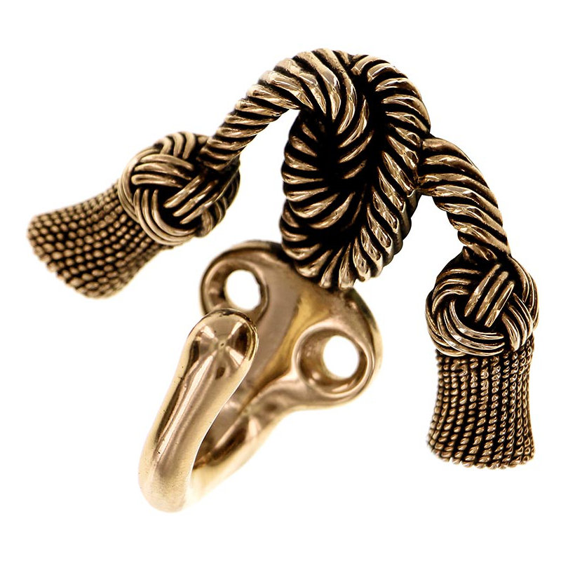 Crochet Sforza, Or antique
