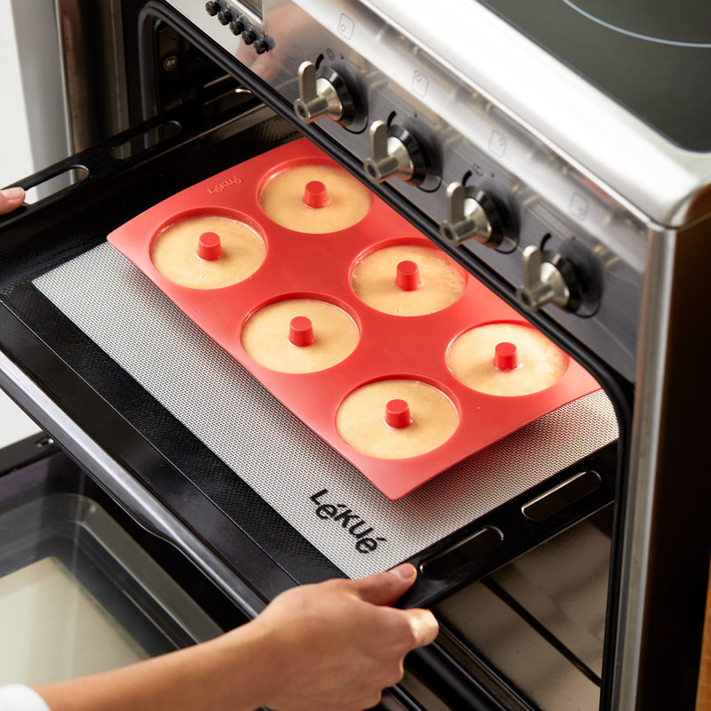 Lékué Doughnut Mold, Red