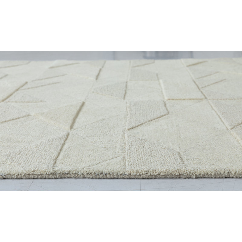 Wool Geometric Area Rug in Ivory
