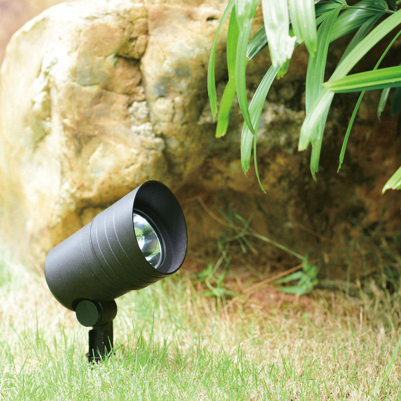 Black Aluminum Low-Voltage Outdoor LED Flood Light